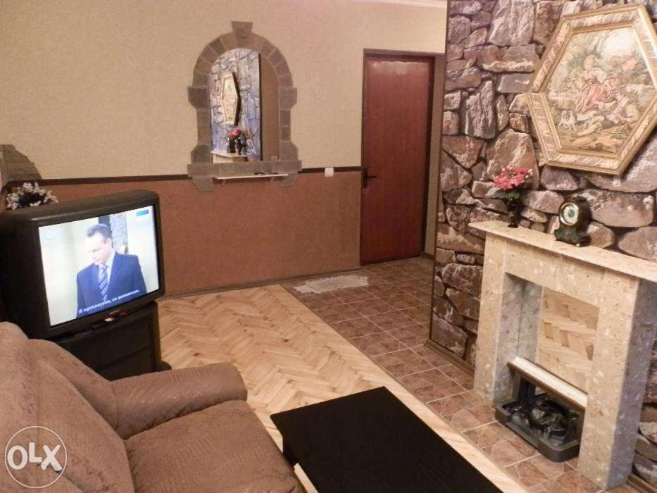 Suitetrails - Apartment on Alexeyeva