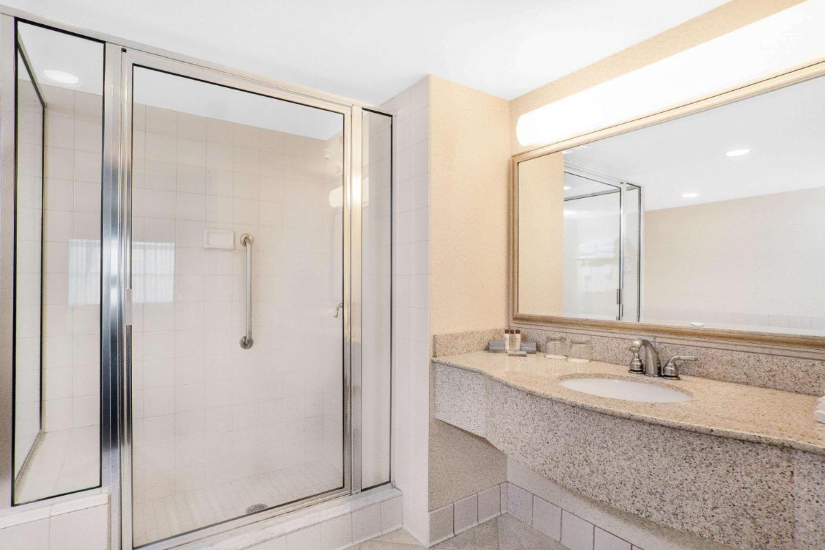 Wingate by Wyndham Ellicottville - Housity