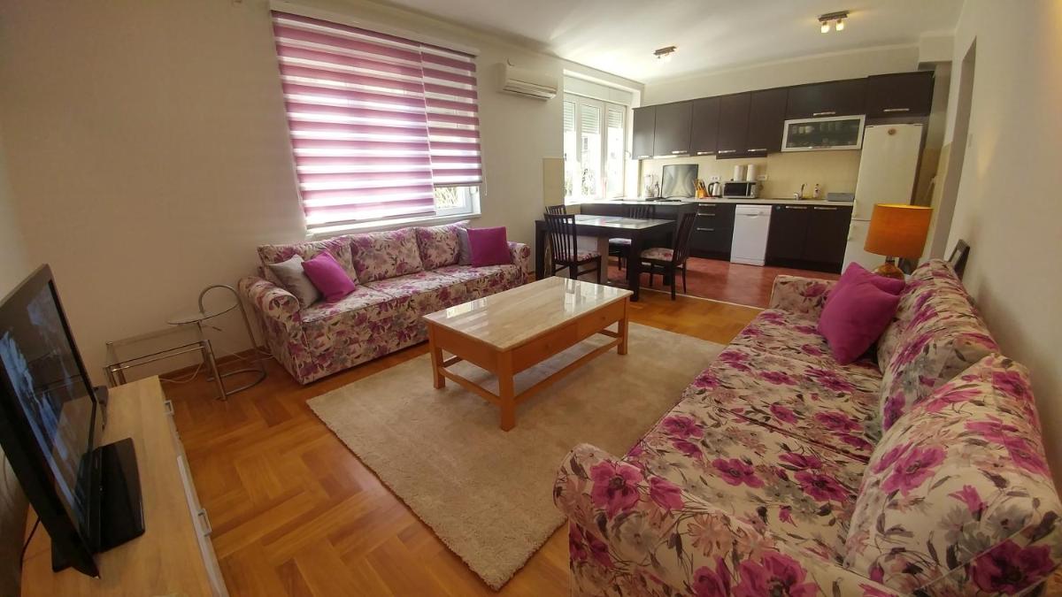 Apartment Harmonija - Housity