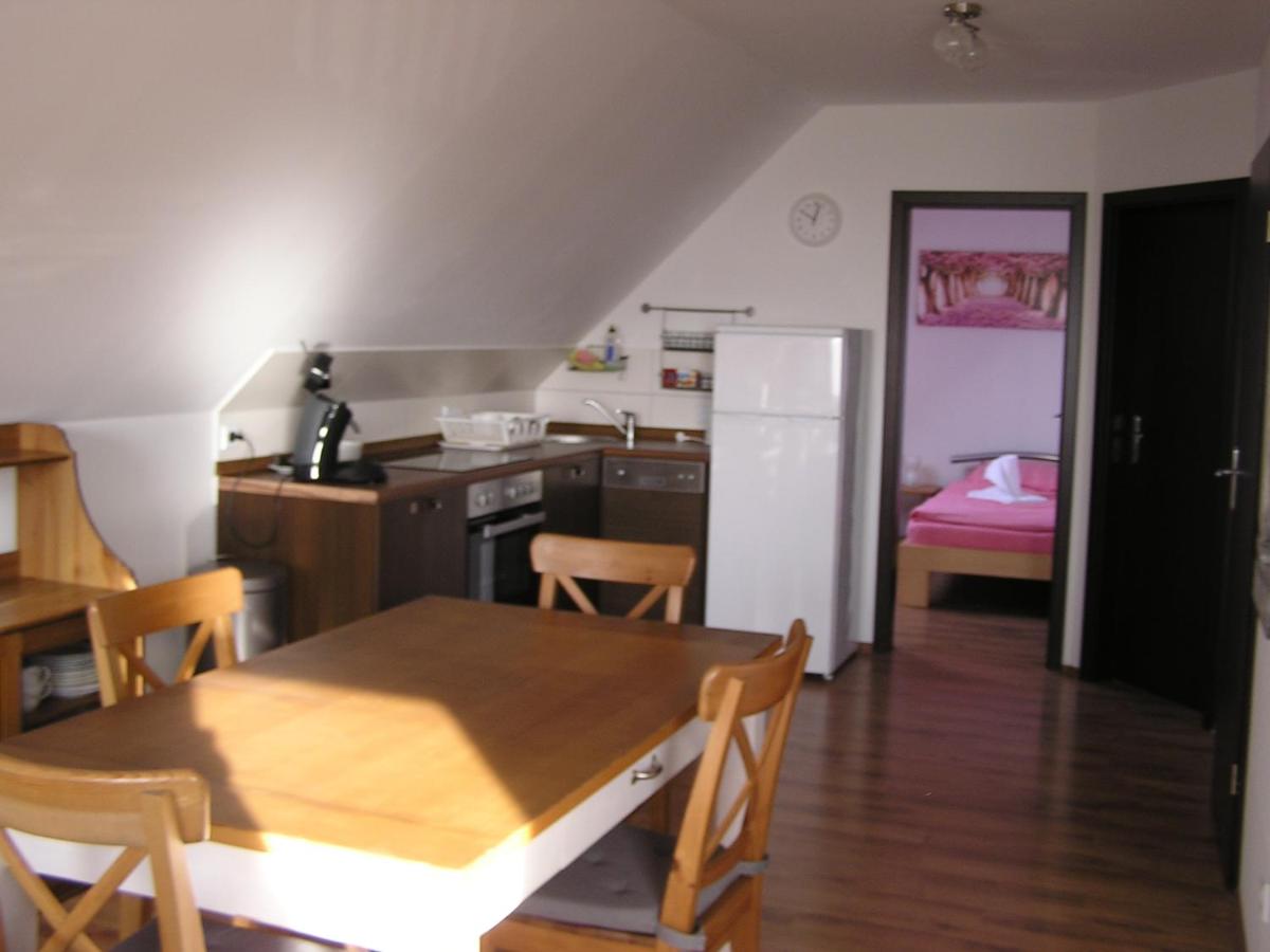 Haus Thomas - Housity