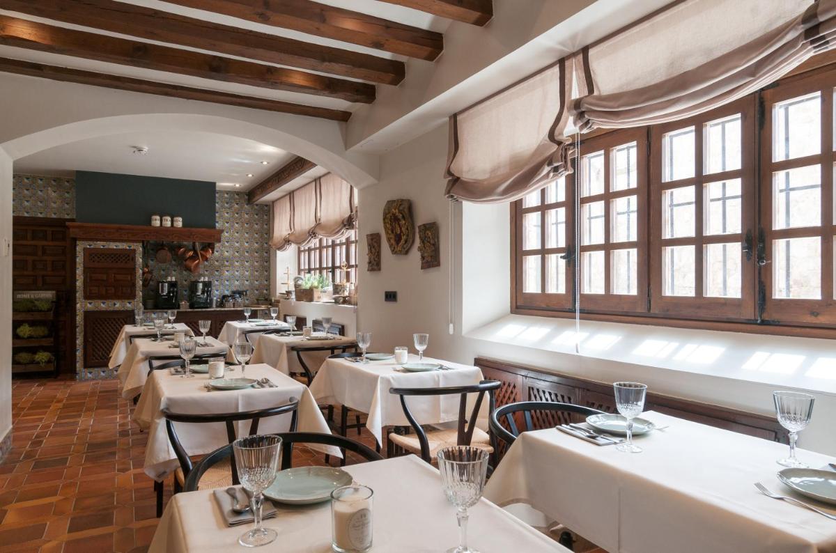 Un restaurante o sitio para comer en La Casa del Presidente