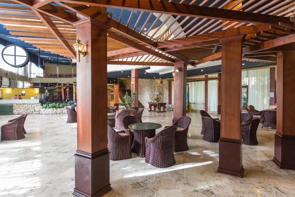 Thunderbird Beach Hotel - Housity