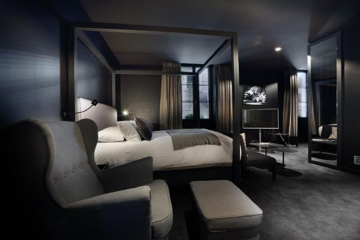 Coin salon dans l'établissement Petit Hôtel Confidentiel
