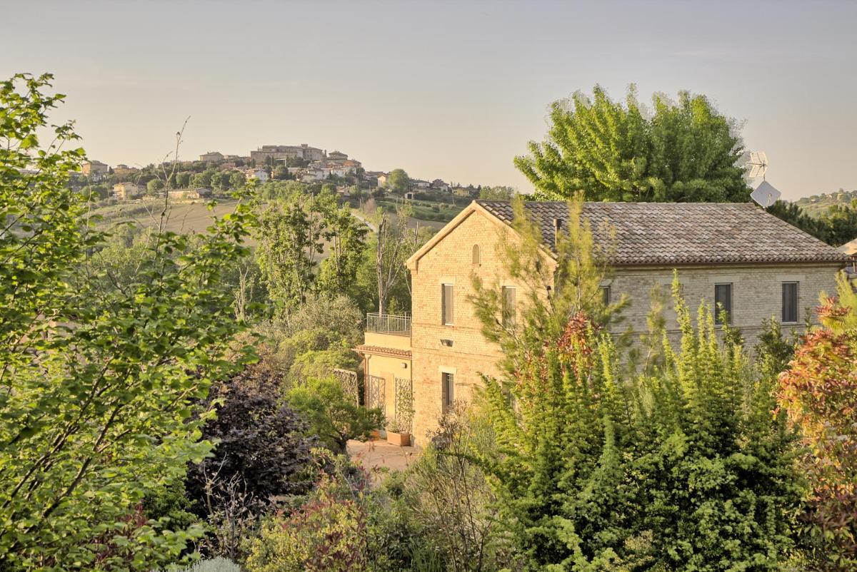 Grande villa storica per vacanze con giardino privato e piscina - Housity