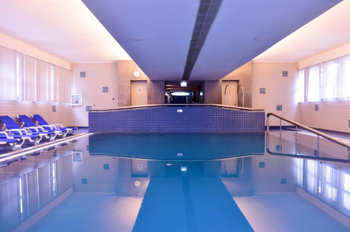 A piscina em ou perto de Central Monchique Hotel - Villa Termal Spa Resort - by Unlock Hotels