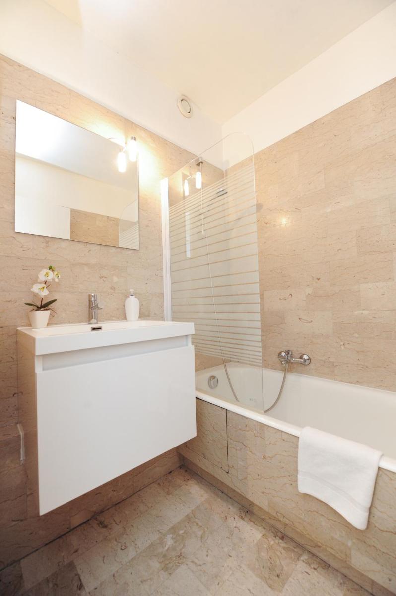 Nice Étoile Grand Suite Five stars Holiday House - Housity