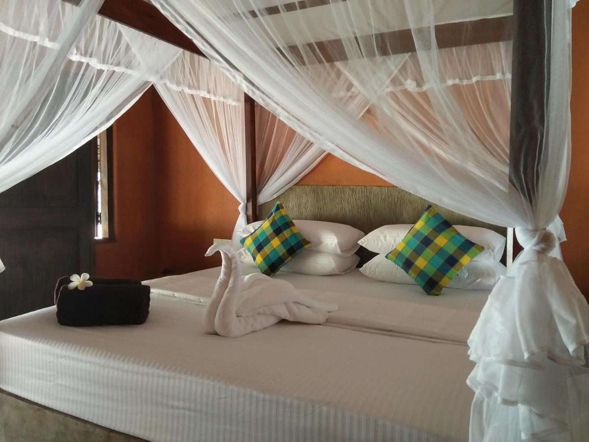 Cloudz Sigiriya - Housity