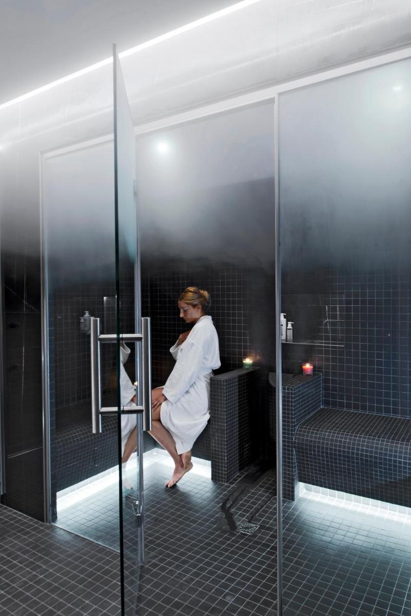 Clients de l'établissement Hôtel Saint-Pétersbourg Opéra & Spa