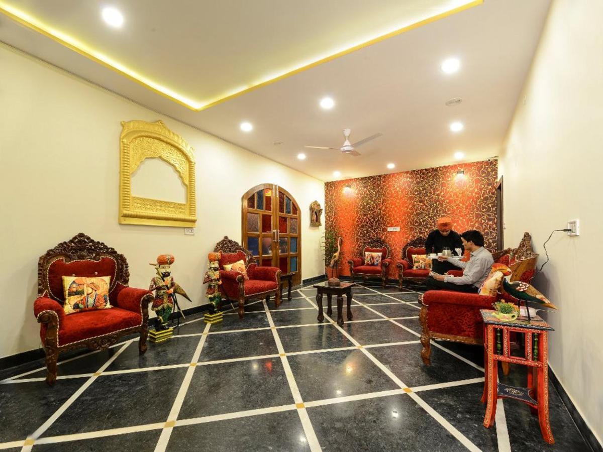 Taj Haveli Hotel Agra - Walkable Distance From Taj Mahal - Housity