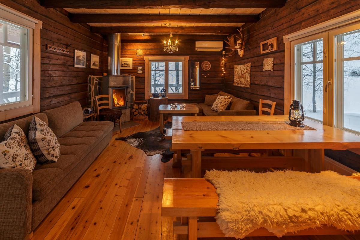 Santa's Little Village - Hotel Uitonniemi - Housity