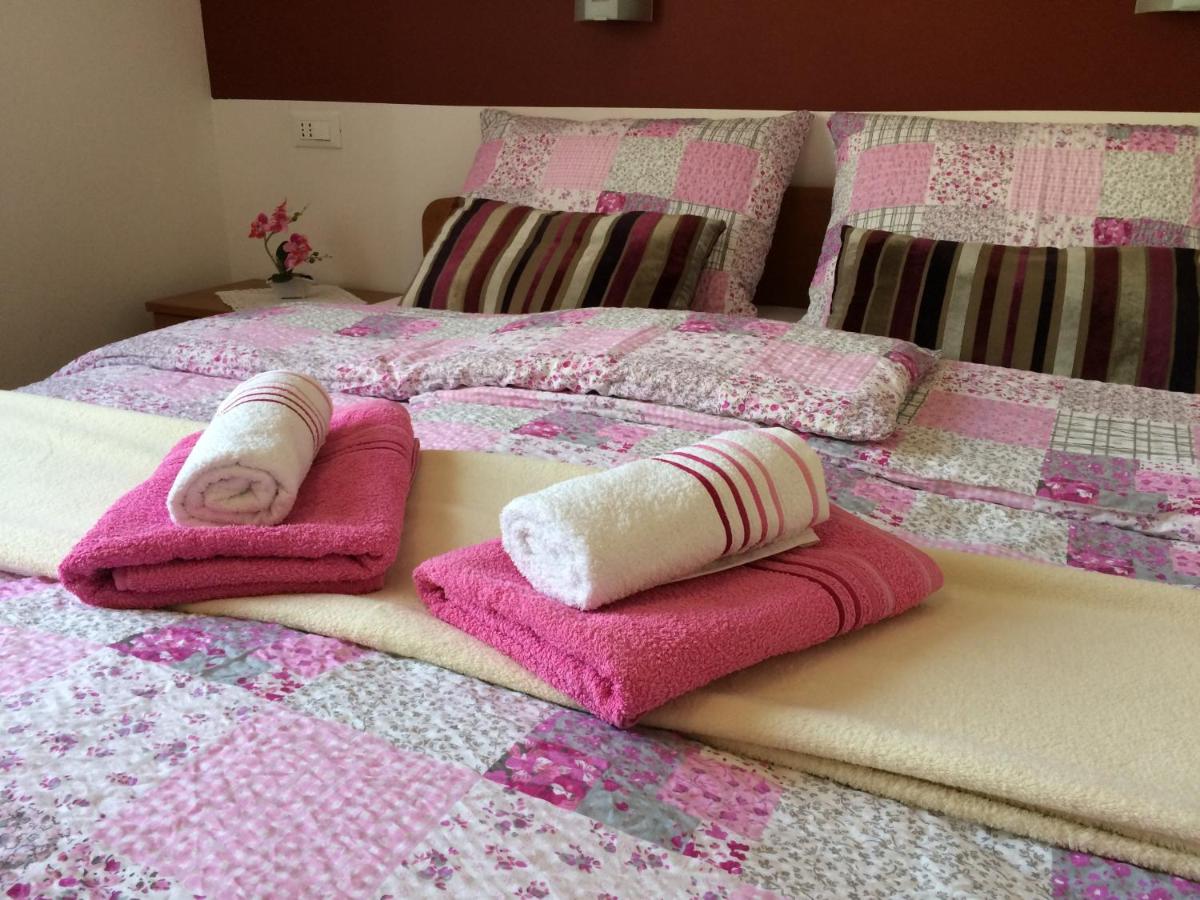Apartments and Rooms Tavcar - Housity