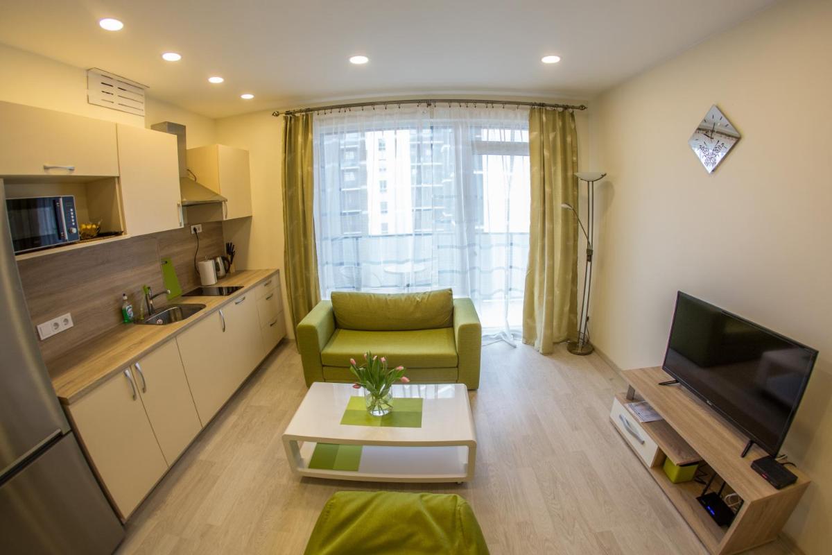 Newly build 2 room apartment. 20-25 min walk to old city - Housity