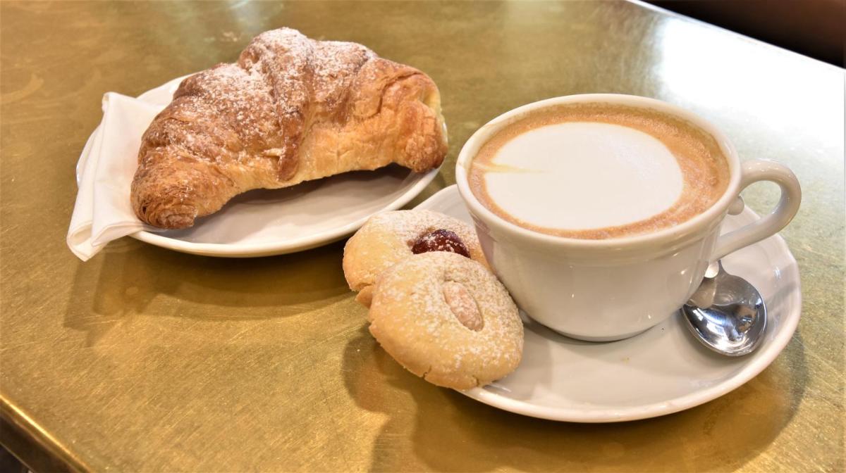 Albergo Vittoria - Housity