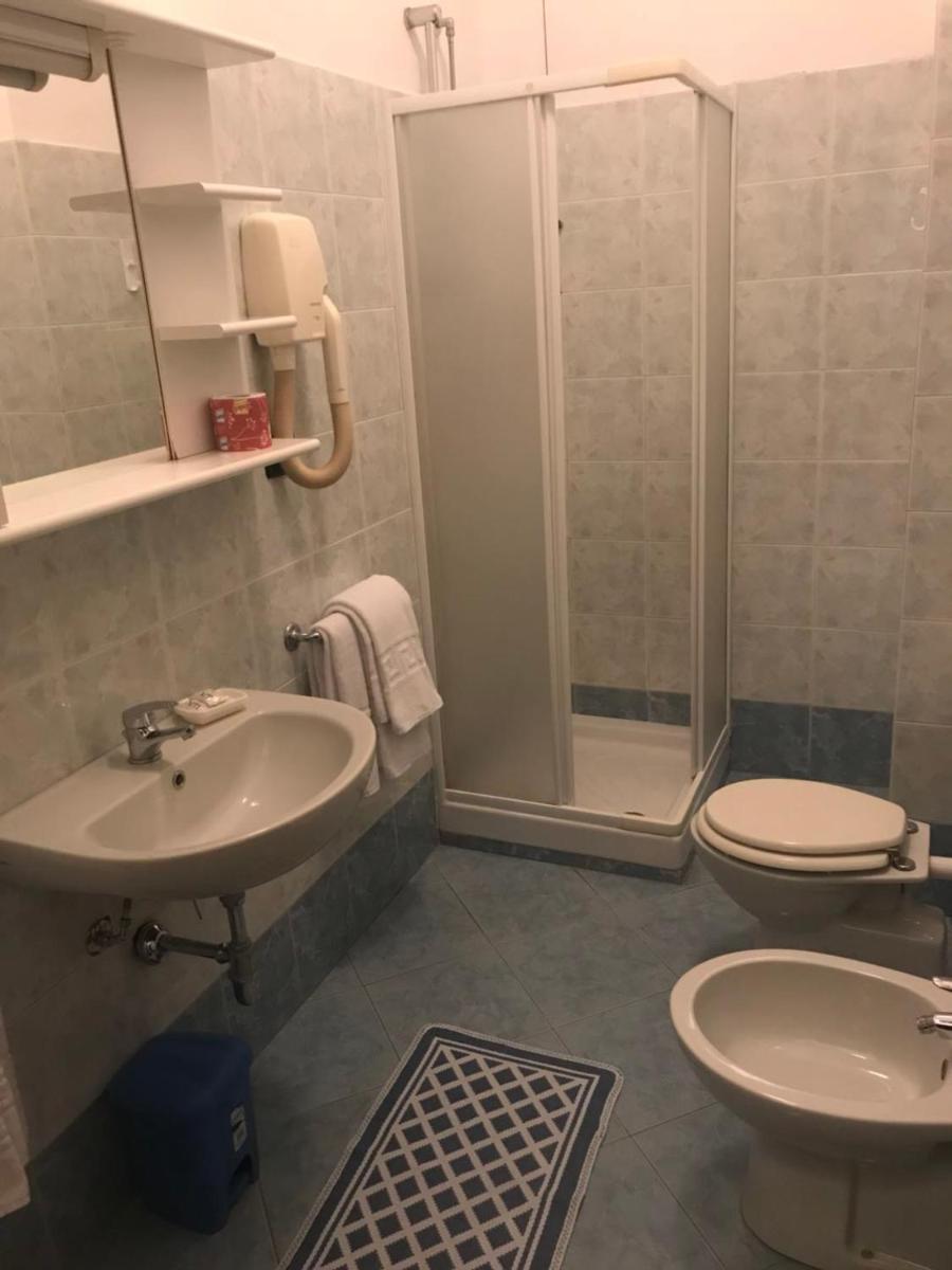 Hotel Cristallo - Housity