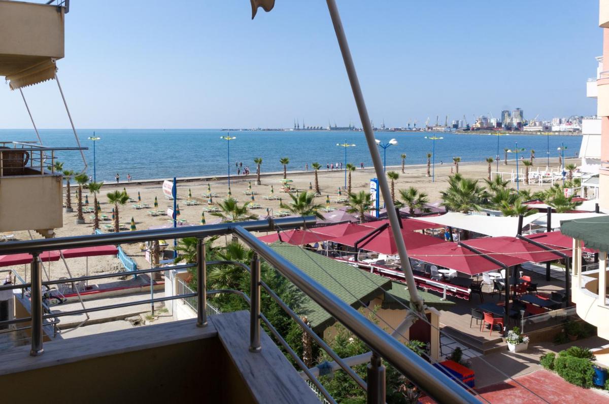Comfortable apartment next to the beach - Housity