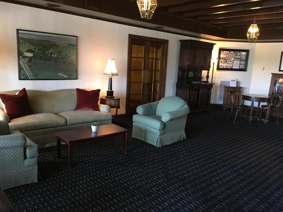 Maxwelton Braes Lodge & Golf Course - Housity