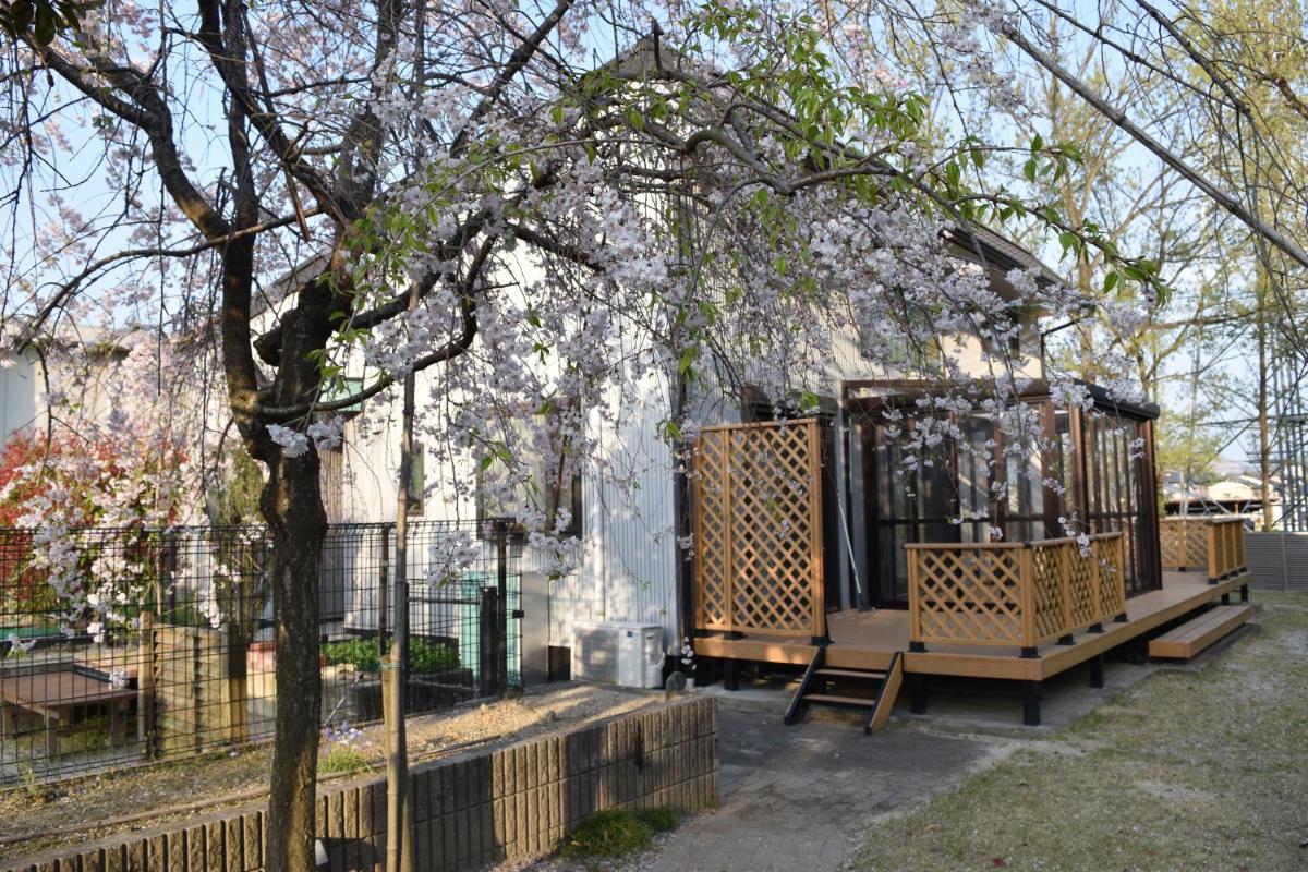 Minpaku Momotaro Bekkan - Housity