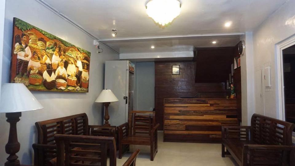 WestCourt Inn - Housity