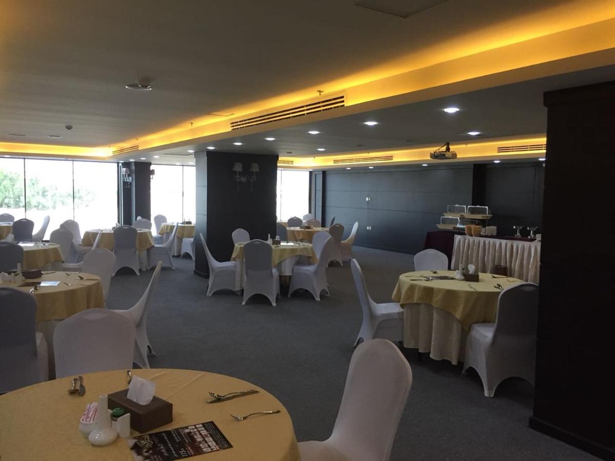 Suitetrails - Golden Bujari Al-Dhahran - Hotel