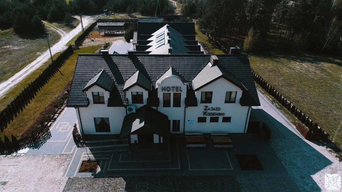Hotel Zajazd Kodeński - Housity