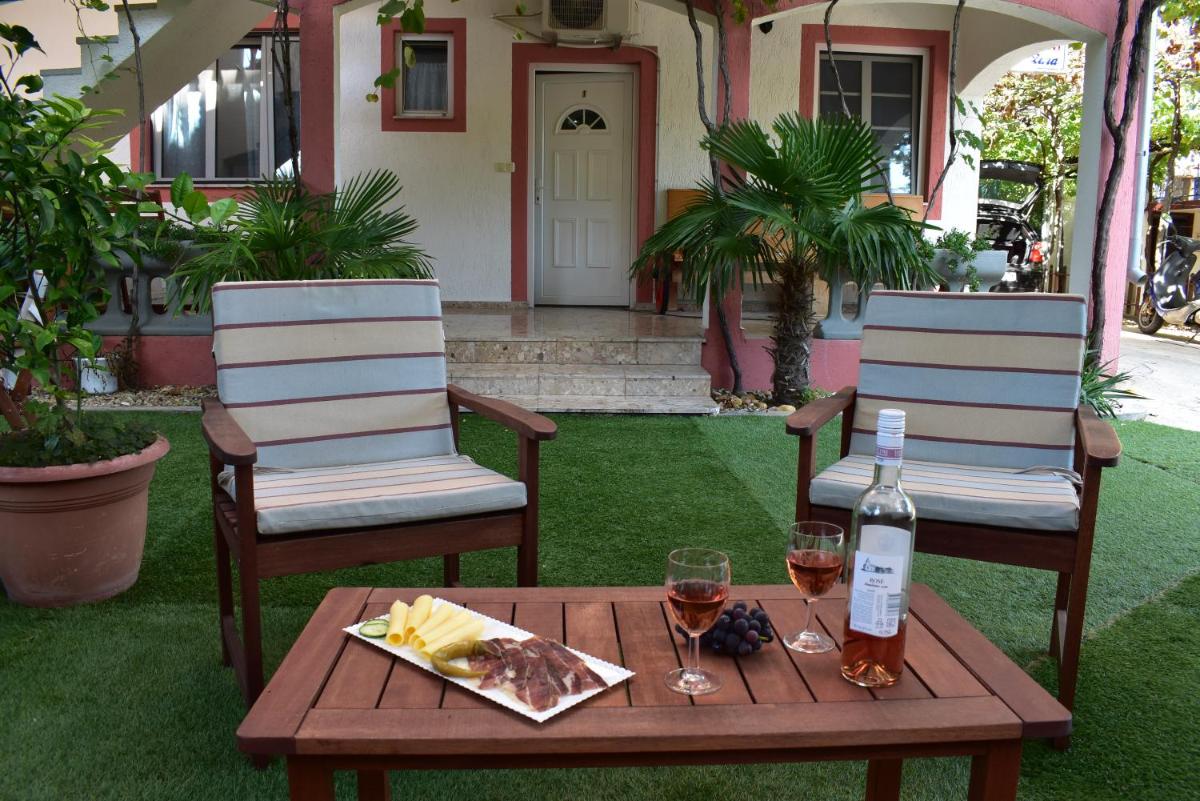 Apartments Zara - Housity