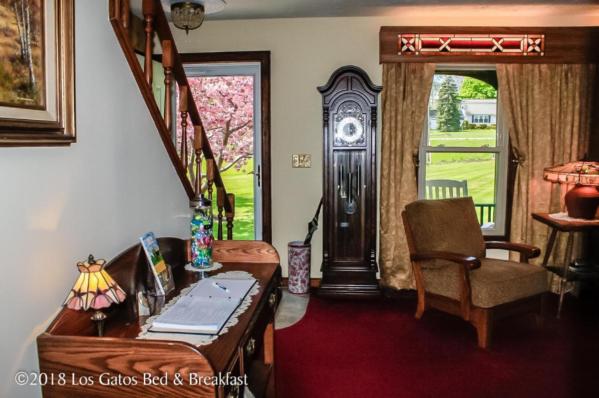 Los Gatos Bed & Breakfast - Housity