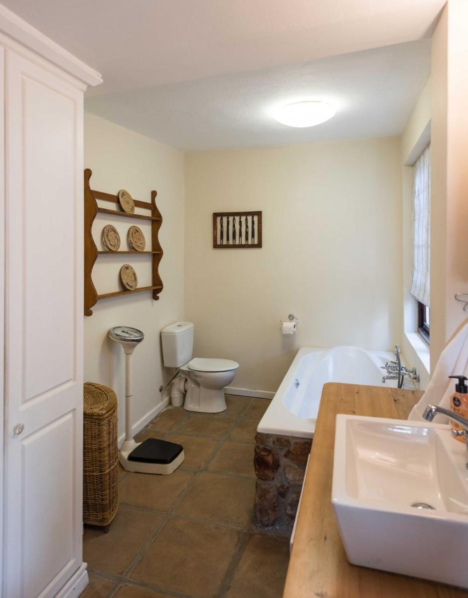 Sea Cottage: House - Housity