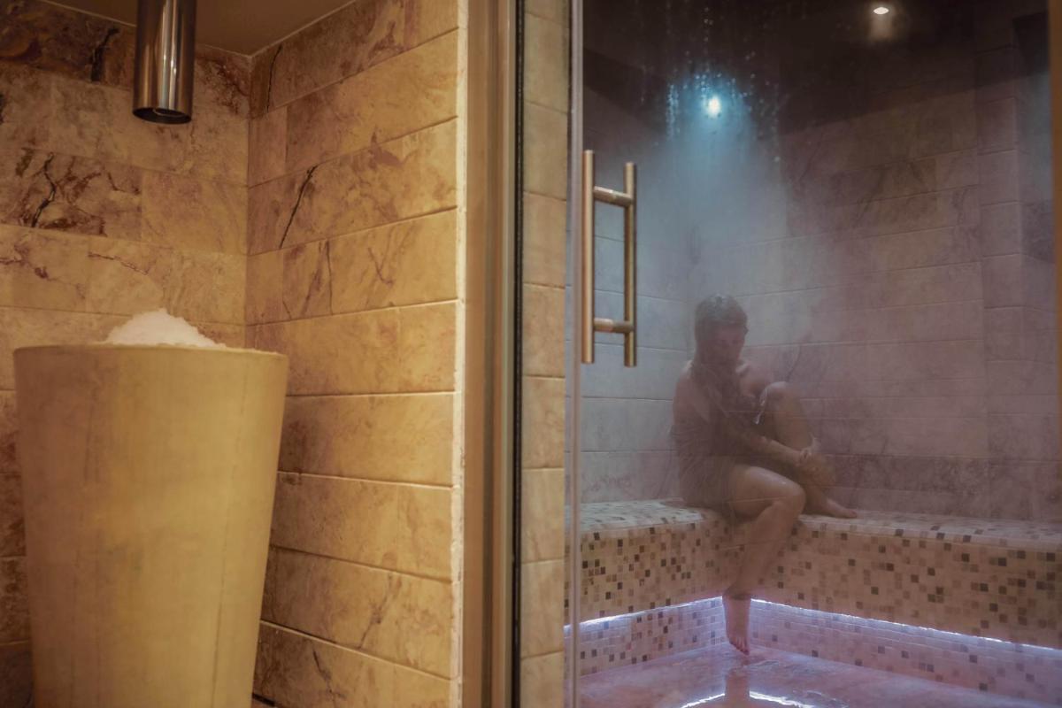 Salle de bains dans l'établissement Misincu