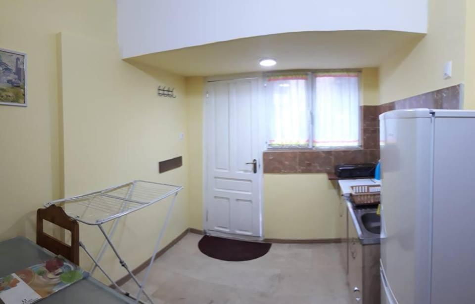 Room 1 - Housity