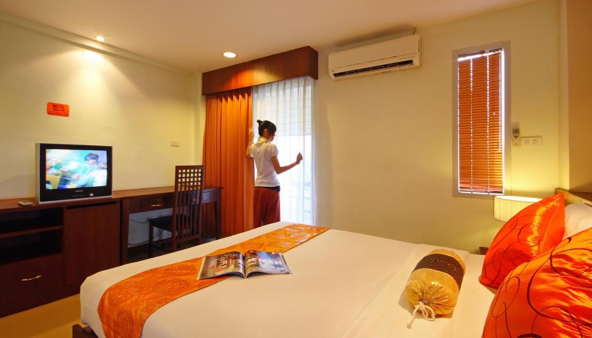 Floral Shire Suvarnabhumi Airport - SHA Extra Plus - Housity