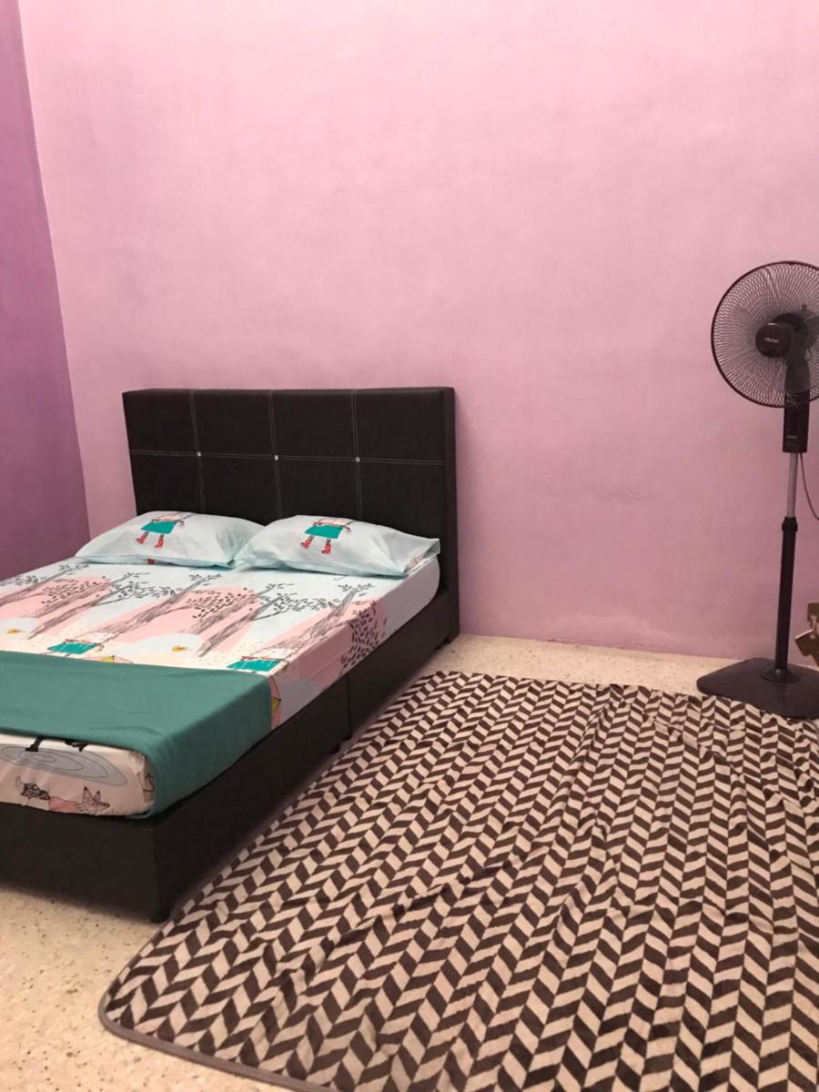 Cempaka Homestay 54 - Housity
