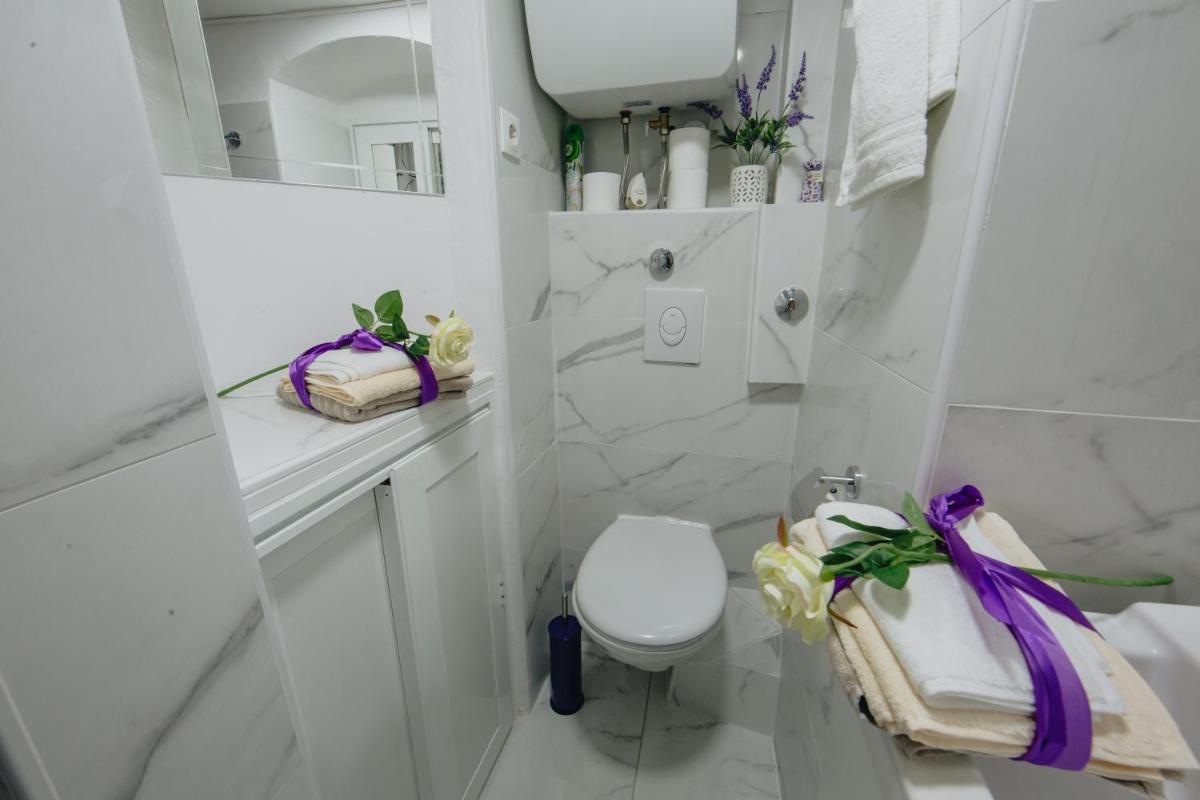 Suitetrails - Old Town Apartment Split