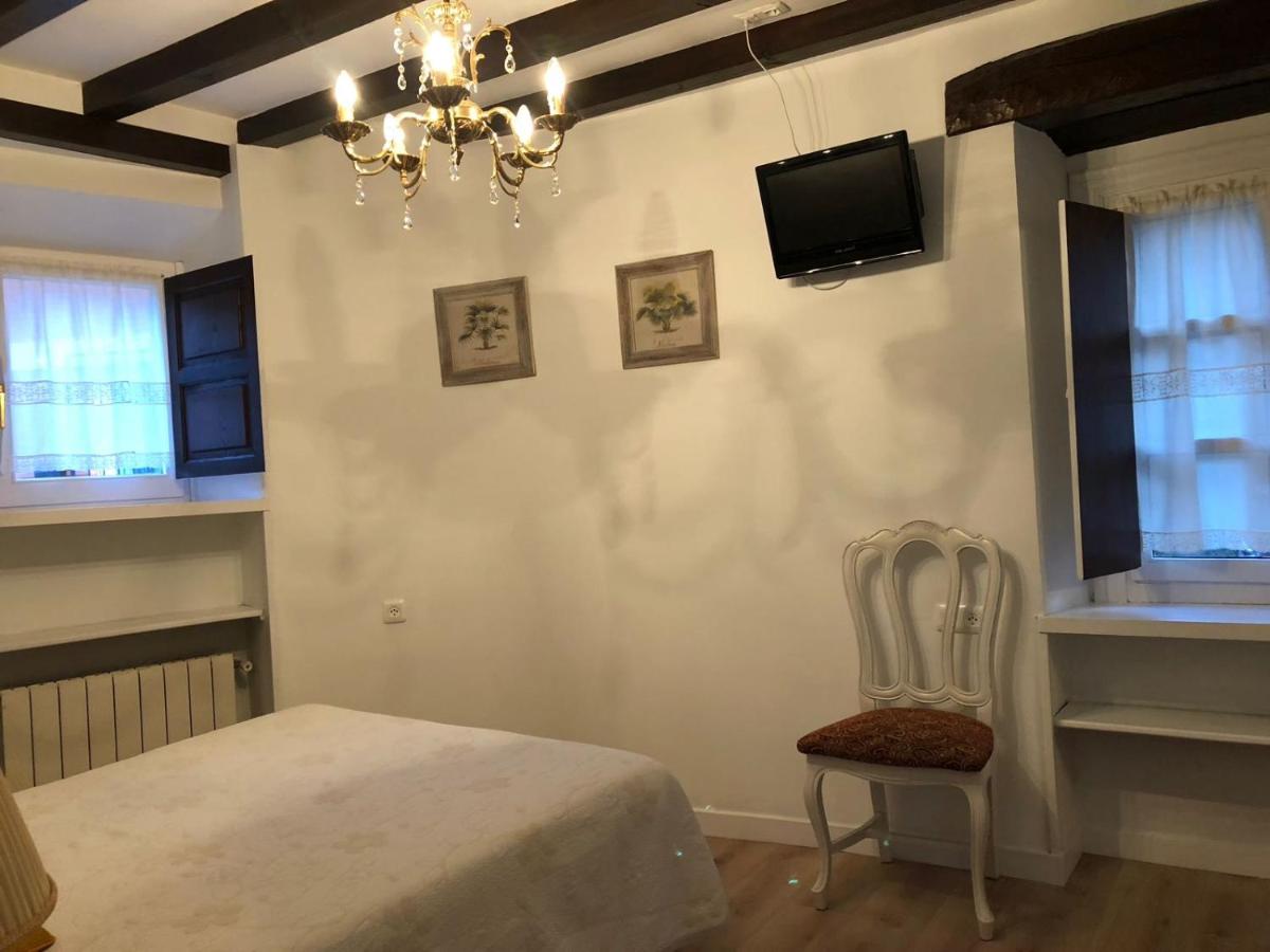 Apartamentos La Casona - Housity