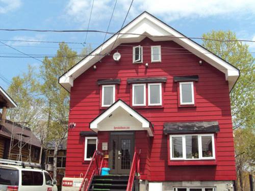 The Red Ski House - Housity