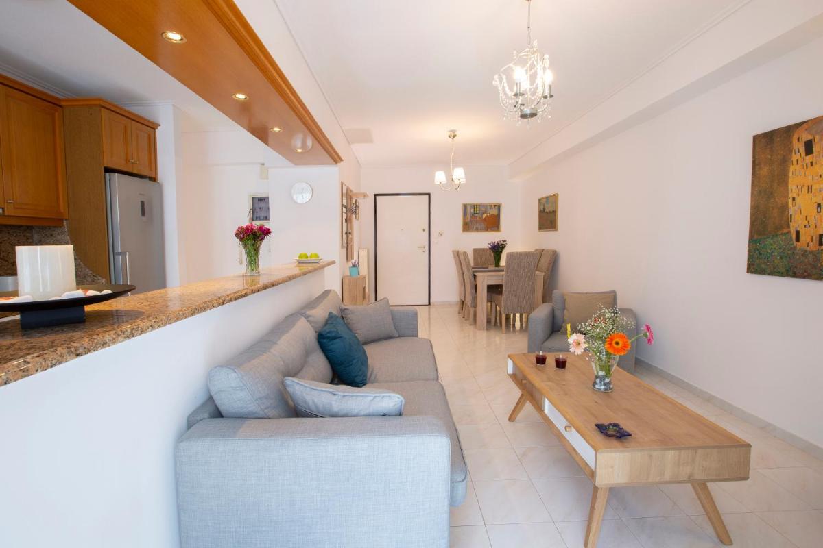 Zeas Apartment - Housity