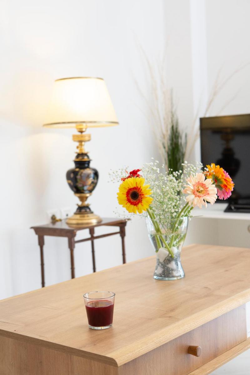 Zeas Apartment - Housity