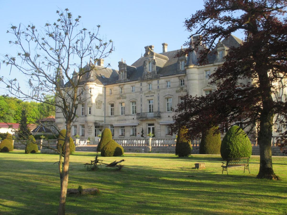 Jardin de l'établissement Château des Monthairons Hôtel Restaurant GastroMaison Spa privatif