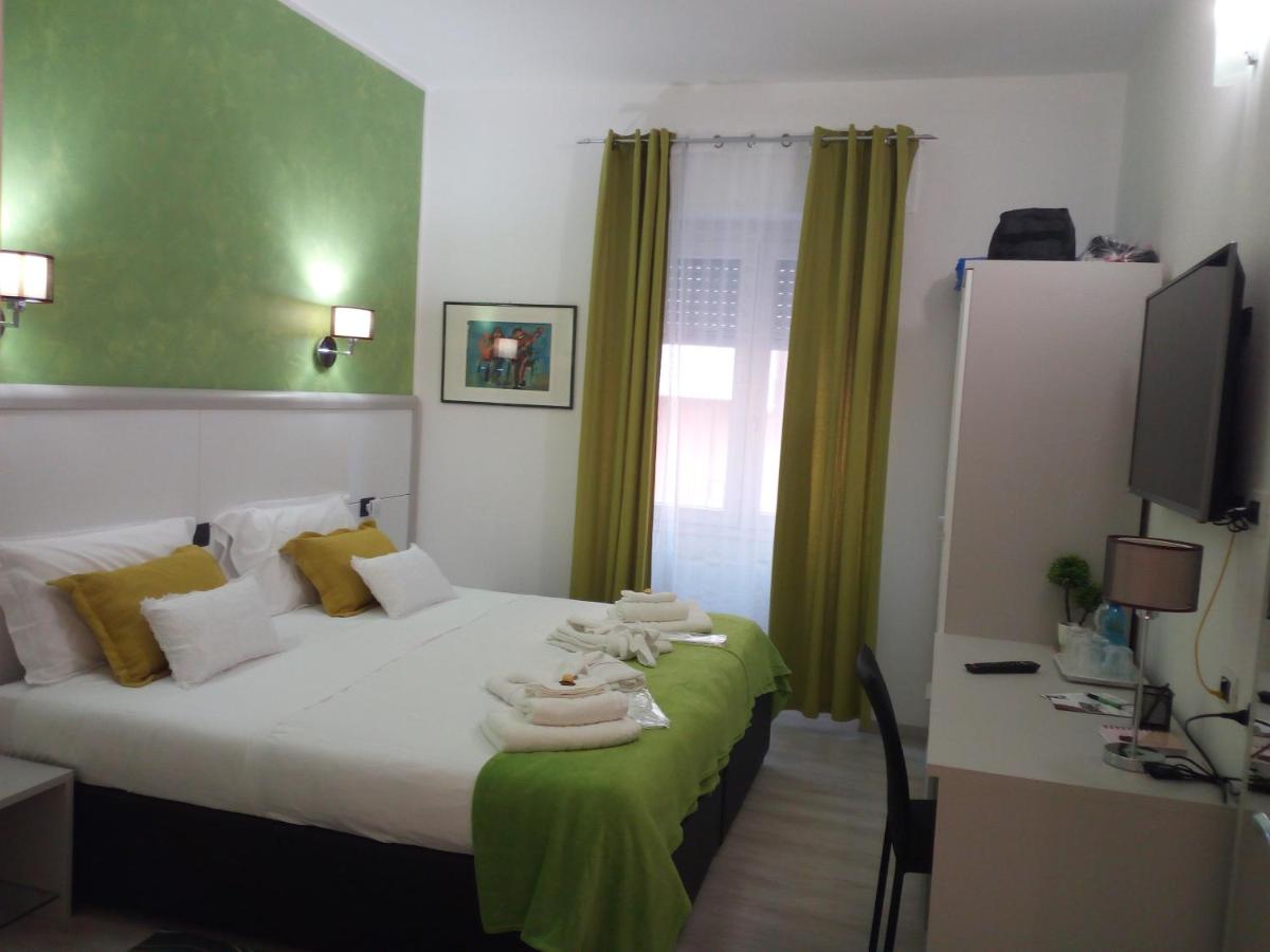 B&B La casa di Atena e Artemide - Housity