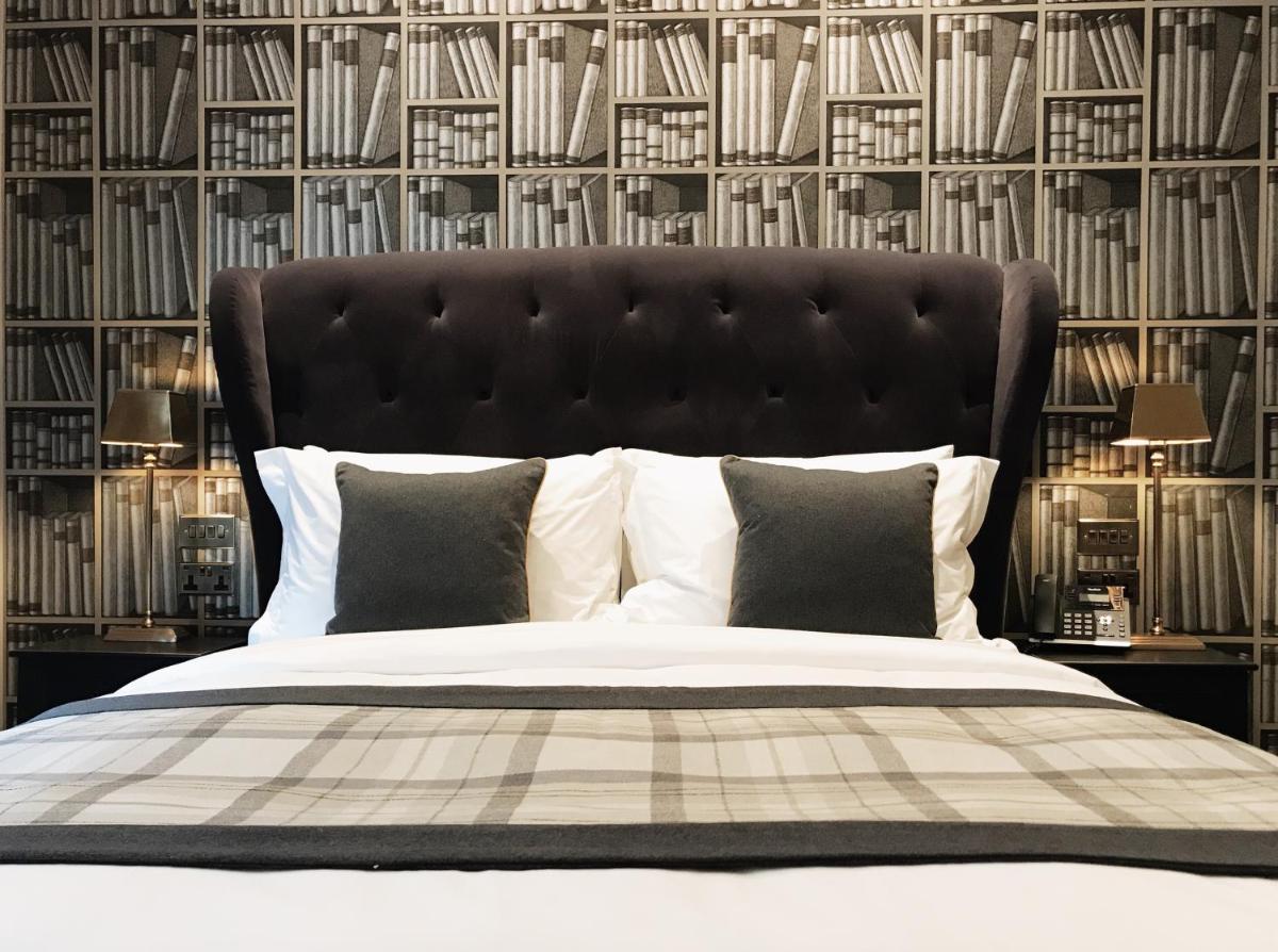 The Grafton Arms Pub & Rooms - Housity
