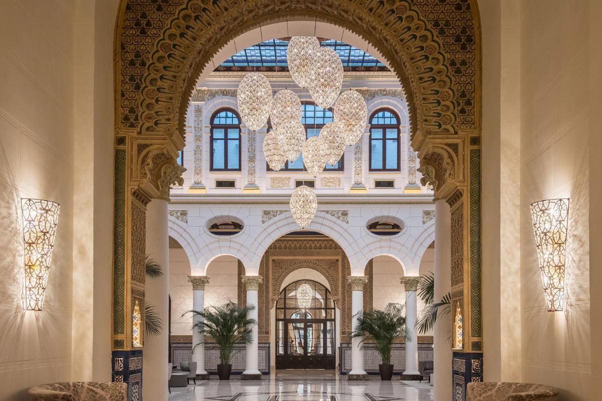 Fachada o entrada de Gran Hotel Miramar GL