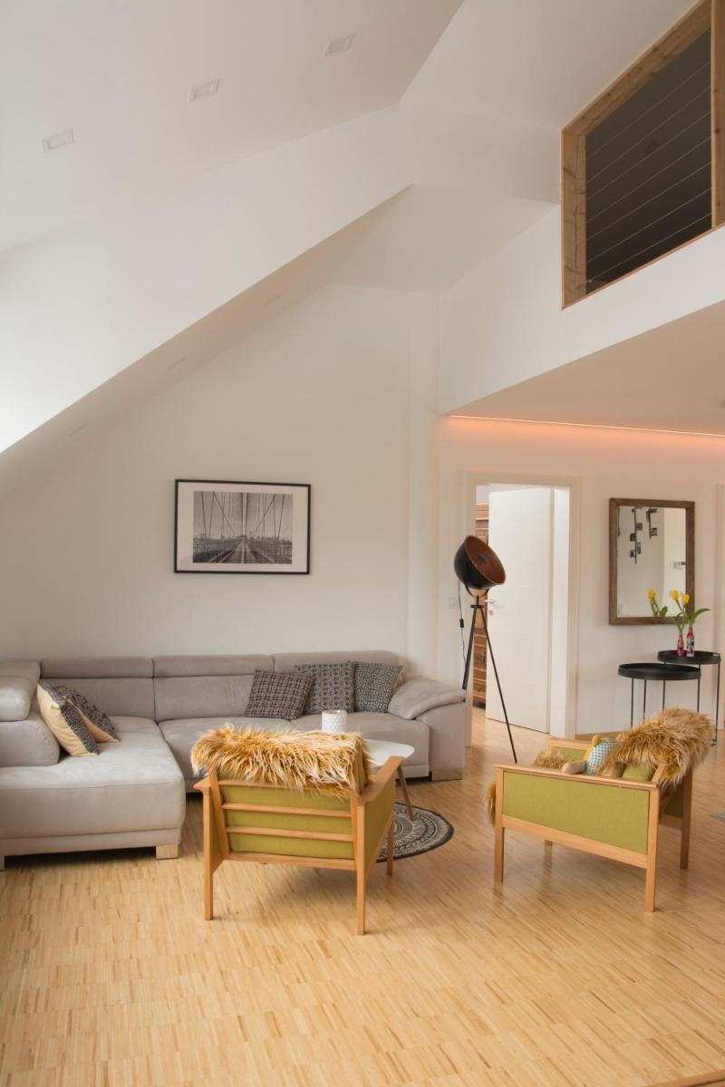 Vintage Design Apartment - Housity