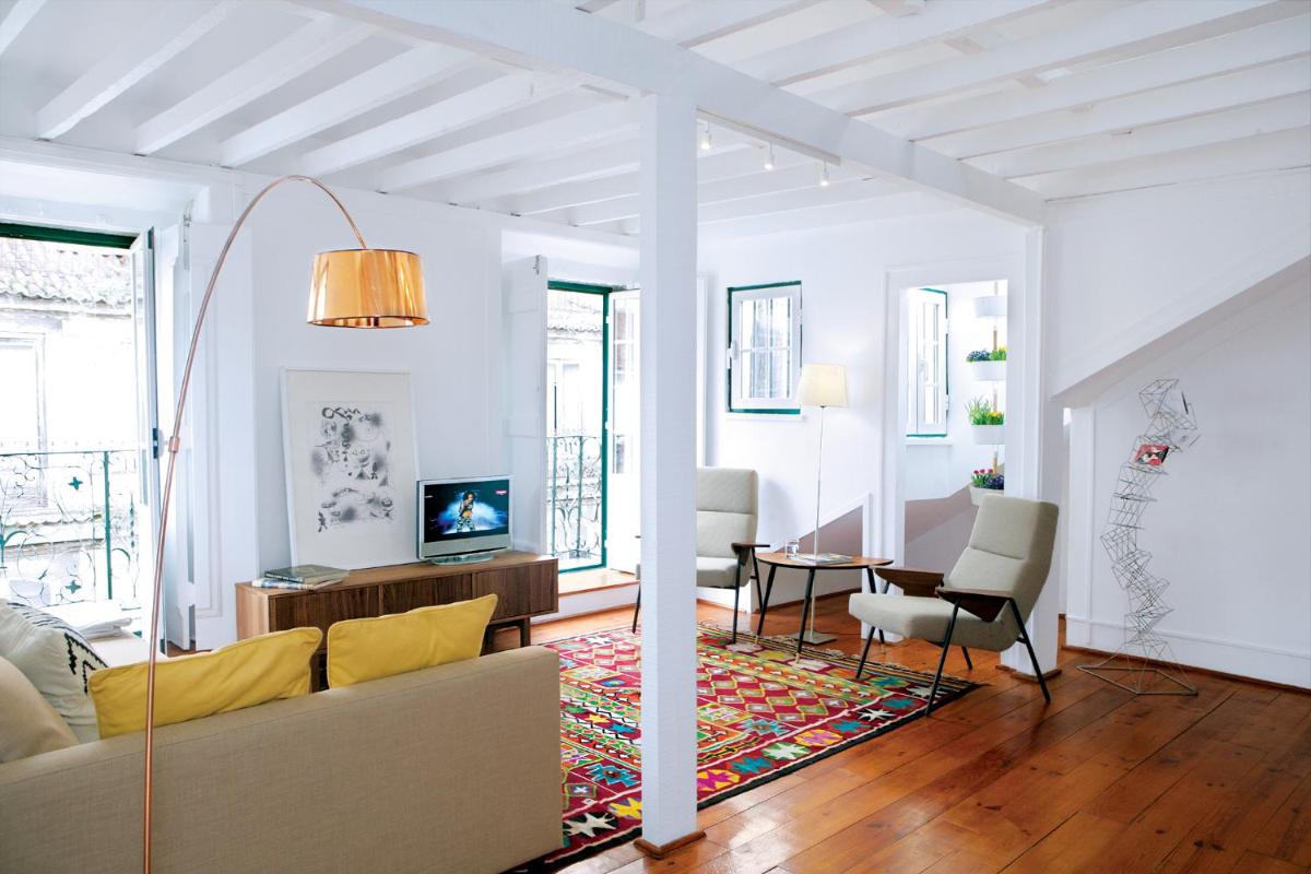 18th Century Loft - Housity