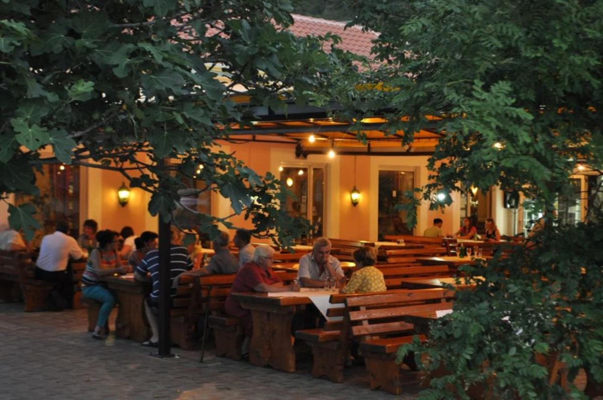 Guesthouse Bakarac - Housity