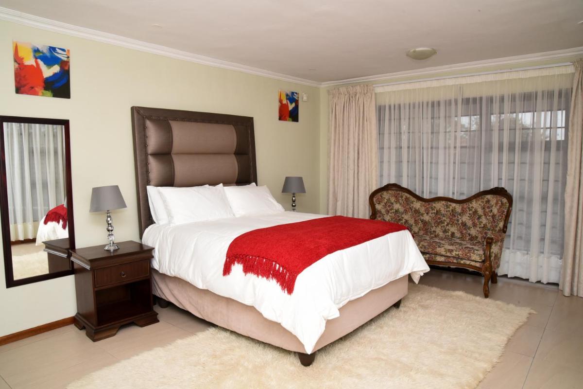 Vinolux Guest House - Housity