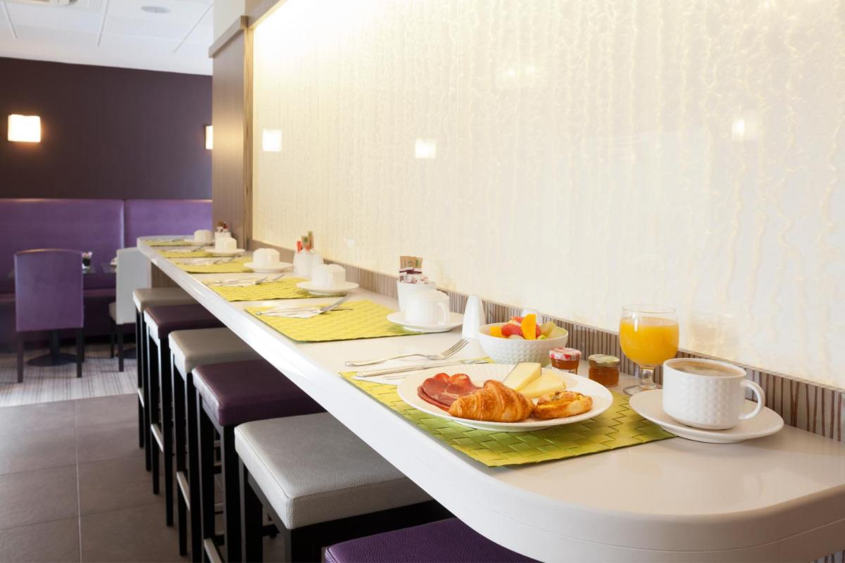 Nourriture dans l'hôtel ou à proximité