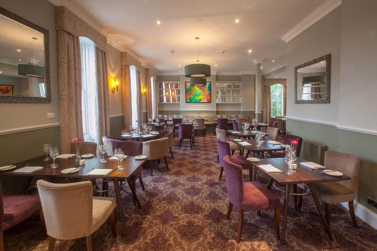London Chigwell Prince Regent Hotel, BW Signature Collection - Housity