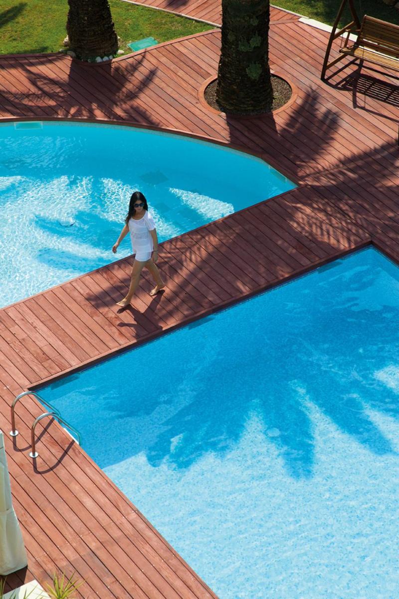 Piscine de l'établissement Nehô Suites Cannes Croisette ou située à proximité