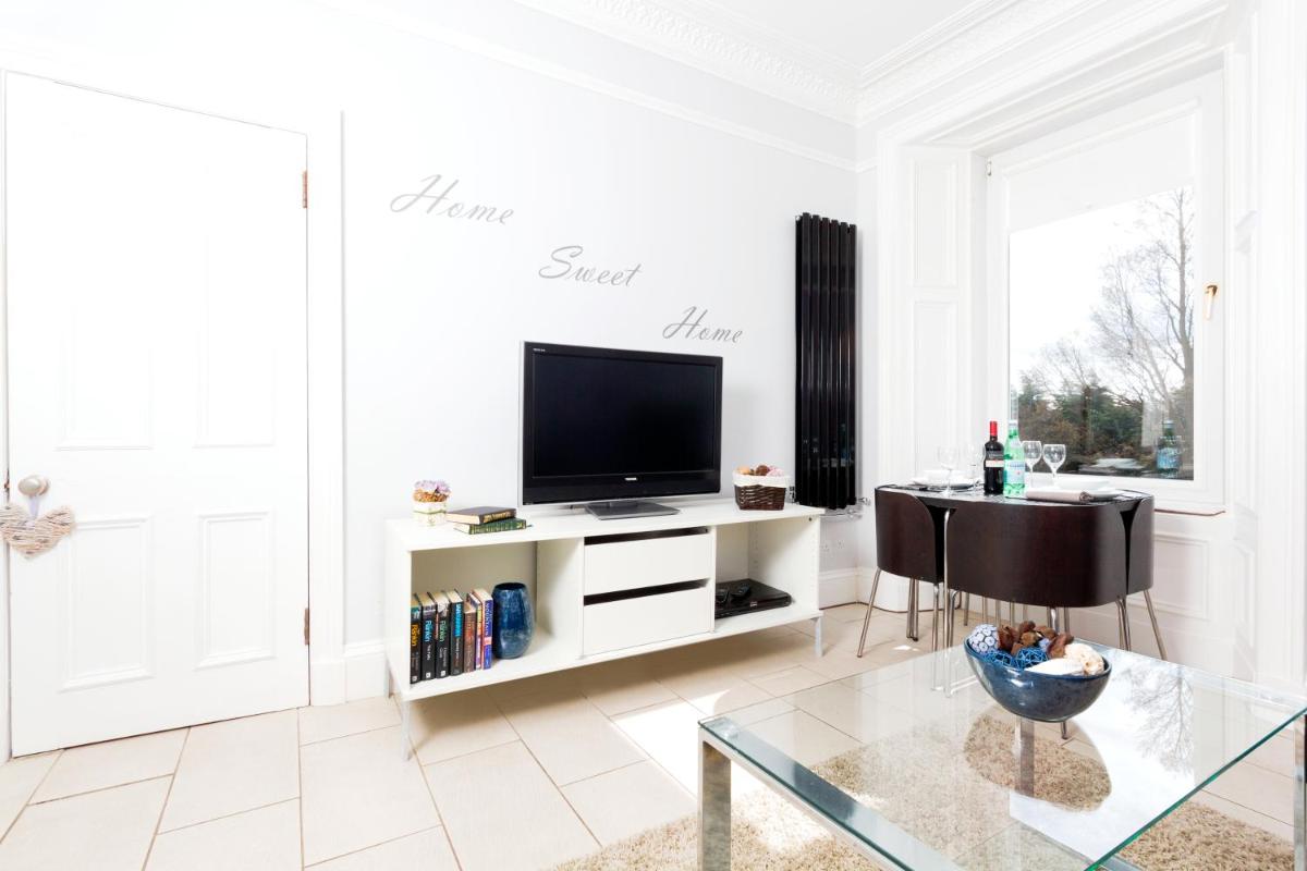 Edinburgh Near Centre Luxury Apartment - Housity