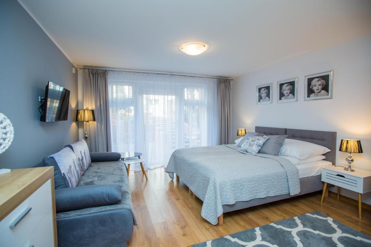 Savona Świnoujście - Housity
