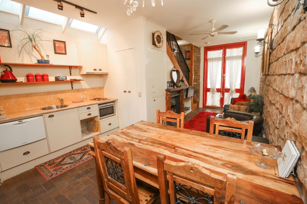 The Stable On Olive - Housity